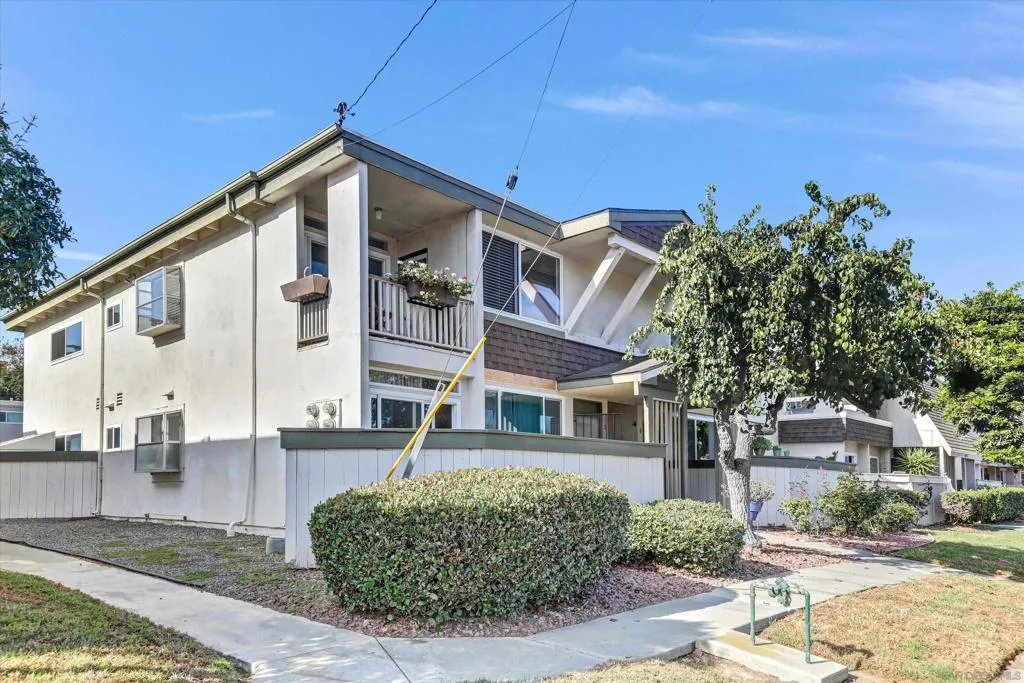 3845 Groton St 4, San Diego, California 92110 home-pic-19