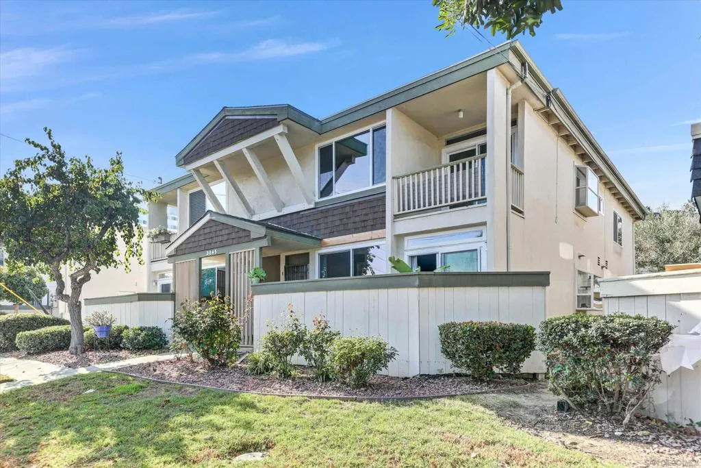 3845 Groton St 4, San Diego, California 92110 home-pic-18