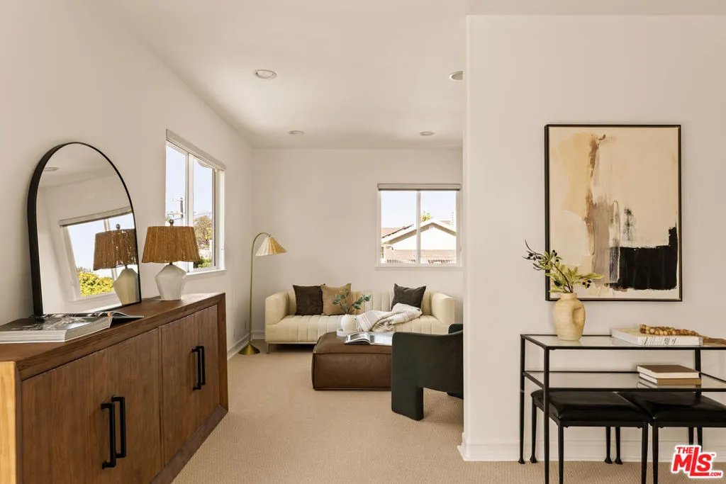 7825 Cowan Avenue, Los Angeles, California 90045 home-pic-18