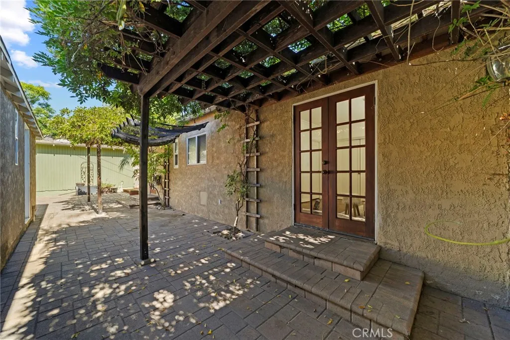 1697 N Allen, Pasadena, California 91104 home-pic-47