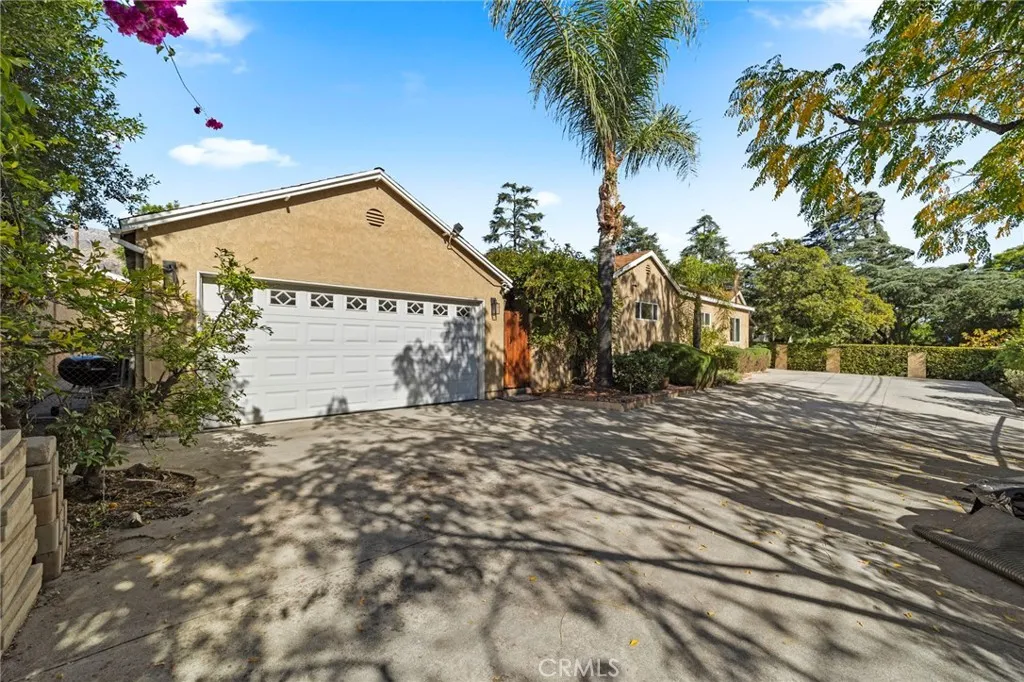 1697 N Allen, Pasadena, California 91104 home-pic-50