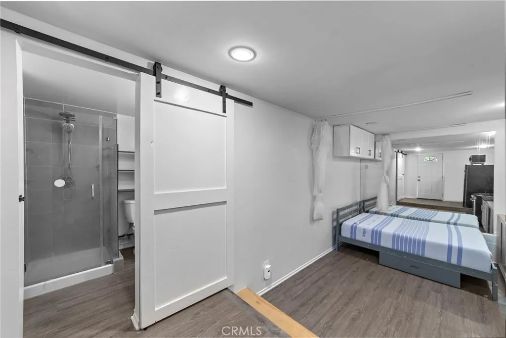 1697 N Allen, Pasadena, California 91104 home-pic-33