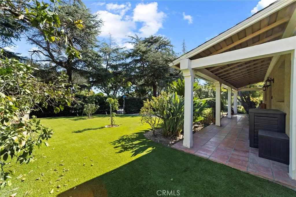 1697 N Allen, Pasadena, California 91104 home-pic-38