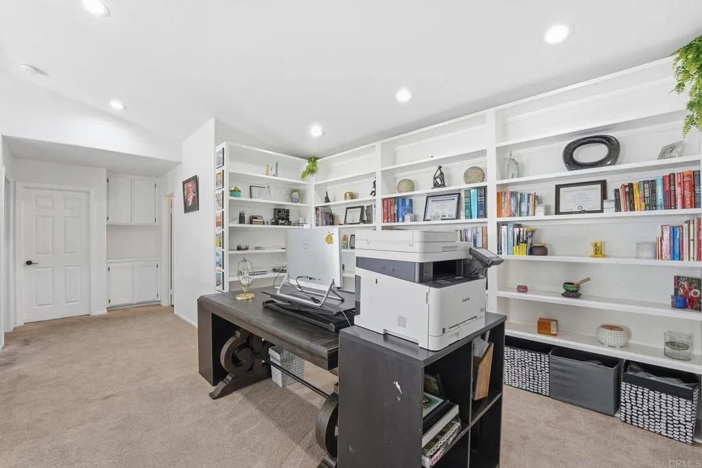 2505 Whispering Palms Loop, Chula Vista, California 91915 home-pic-17