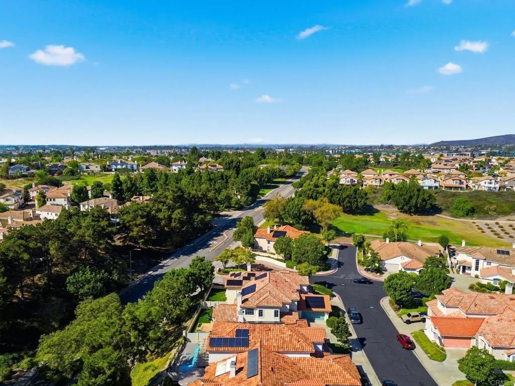 2505 Whispering Palms Loop, Chula Vista, California 91915 home-pic-41