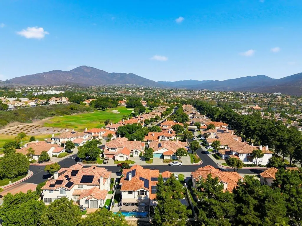 2505 Whispering Palms Loop, Chula Vista, California 91915 home-pic-39