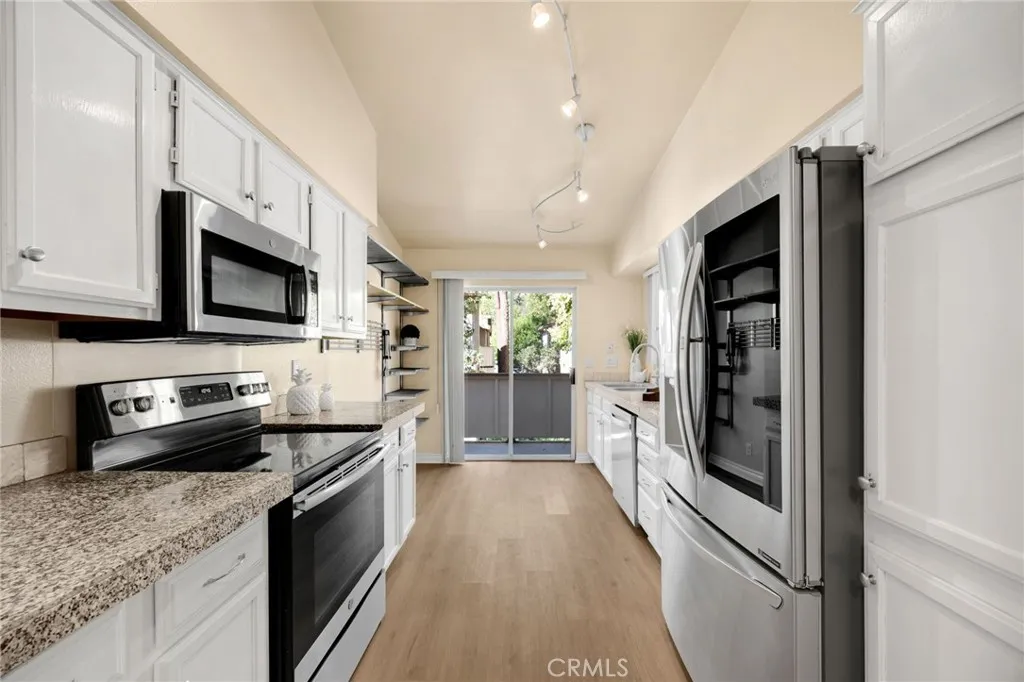 5380 Silver Canyon, Yorba Linda, California 92887 home-pic-10
