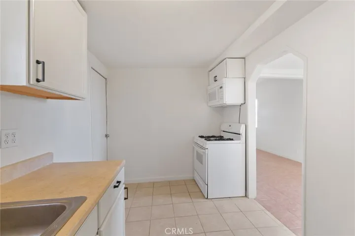 569 W Williams 1, Yermo, California 92398