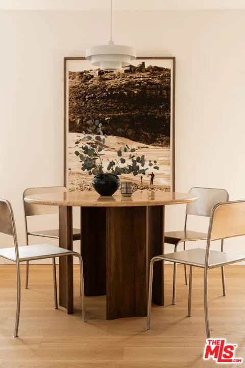 872 Lucile Avenue D, Los Angeles, California 90026 home-pic-3