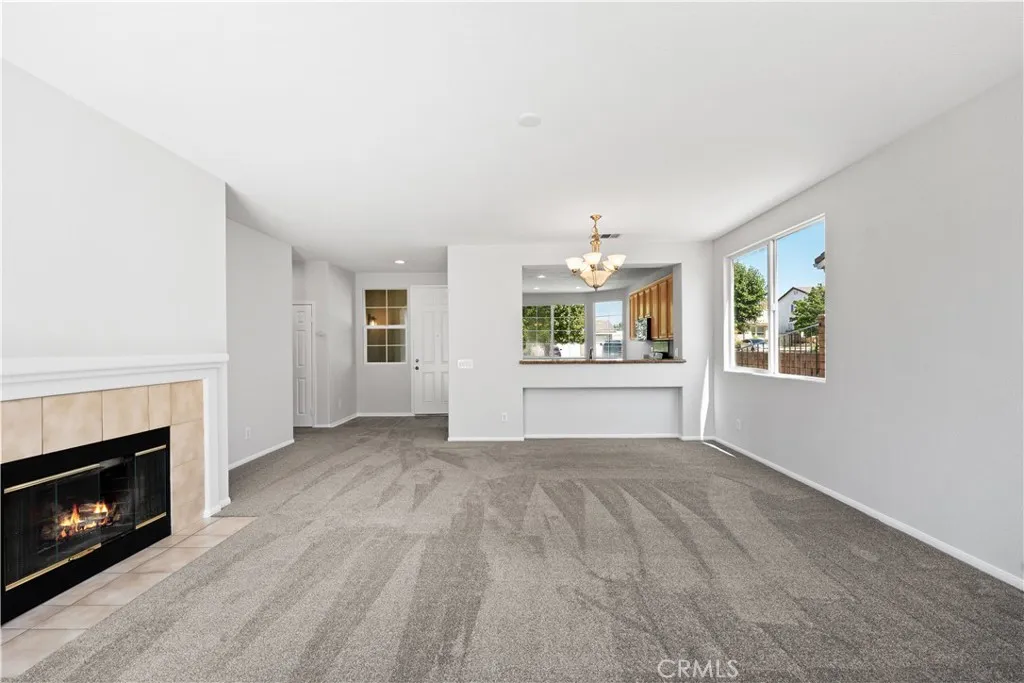 36521 Silverado Drive, Palmdale, California 93550 home-pic-9