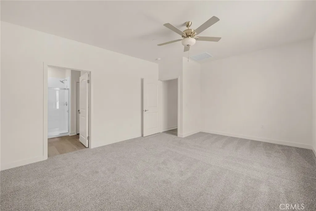 14818 Desert Lily Court, Apple Valley, California 92307 home-pic-4