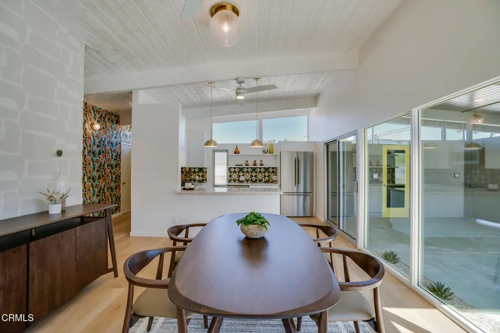 2839 N Davis Way, Palm Springs, California 92262 home-pic-14