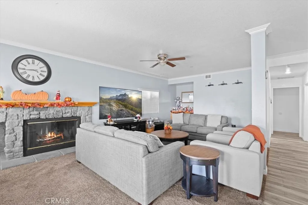 3061 W Comstock Road, San Bernardino, California 92407 home-pic-10
