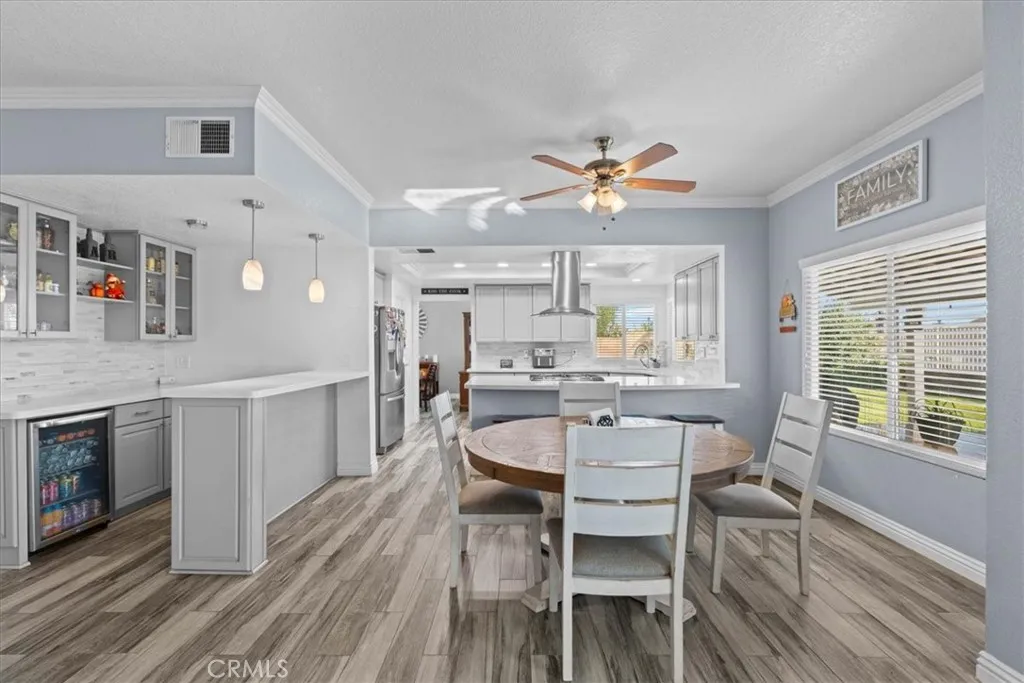 3061 W Comstock Road, San Bernardino, California 92407 home-pic-0