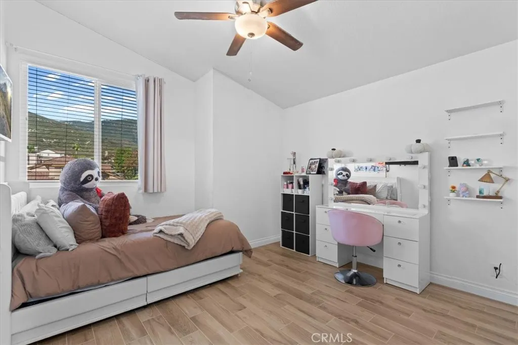 3061 W Comstock Road, San Bernardino, California 92407 home-pic-34