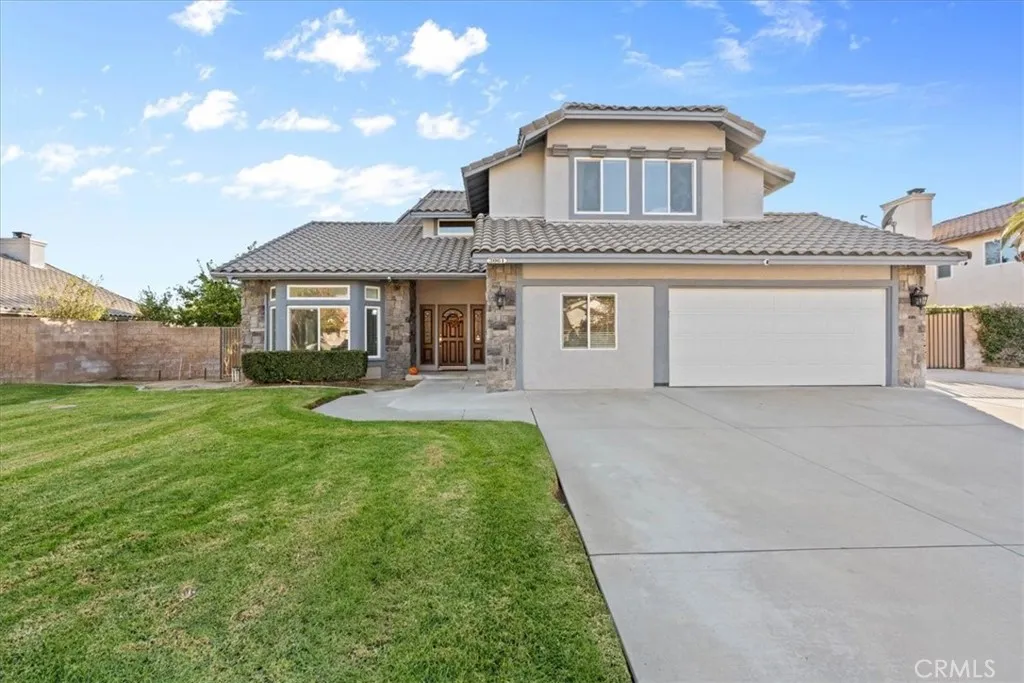 3061 W Comstock Road, San Bernardino, California 92407 home-pic-3