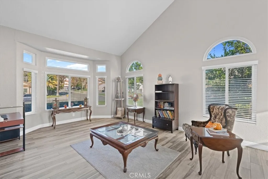 3061 W Comstock Road, San Bernardino, California 92407 home-pic-8