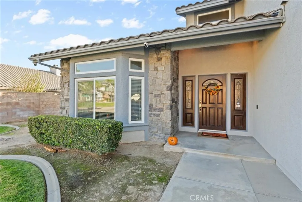 3061 W Comstock Road, San Bernardino, California 92407 home-pic-5