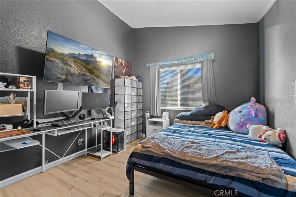 3061 W Comstock Road, San Bernardino, California 92407 home-pic-29