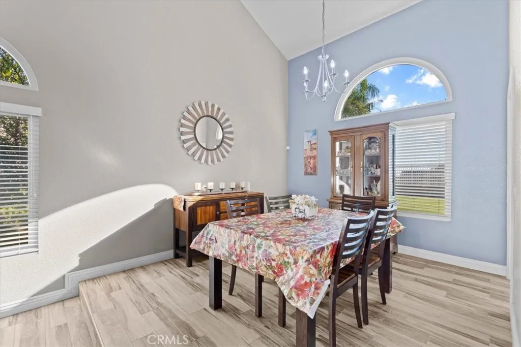 3061 W Comstock Road, San Bernardino, California 92407 home-pic-18
