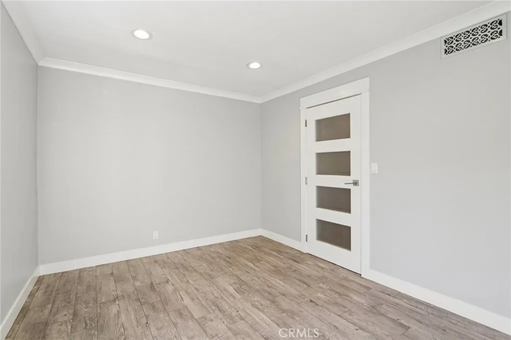 5960 Wilkinson, Valley Village, California 91607 home-pic-16