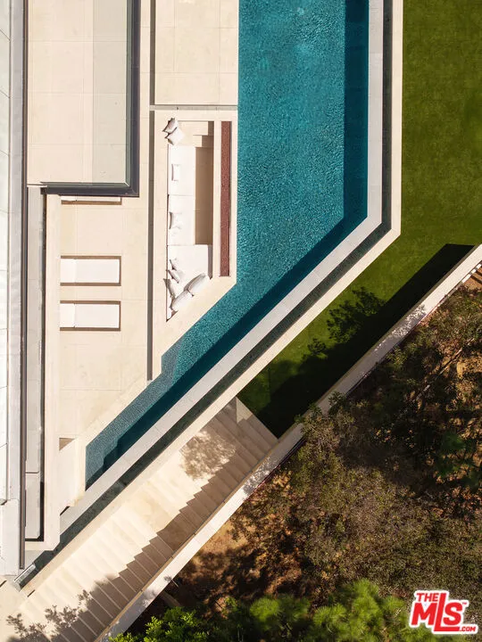9126 Cordell Drive, Los Angeles, California 90069 home-pic-22