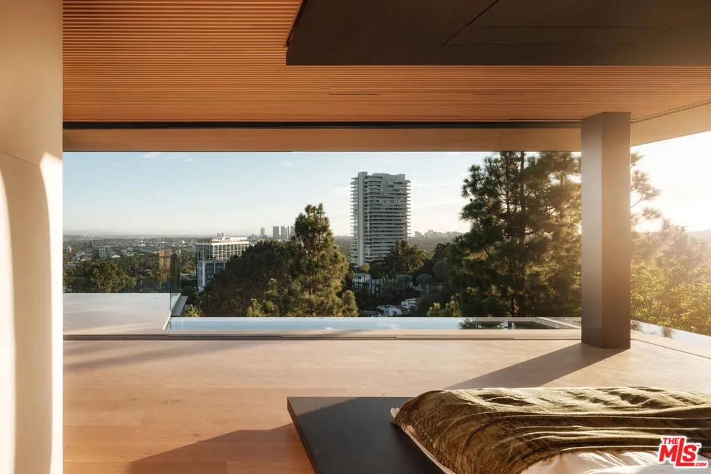 9126 Cordell Drive, Los Angeles, California 90069 home-pic-8