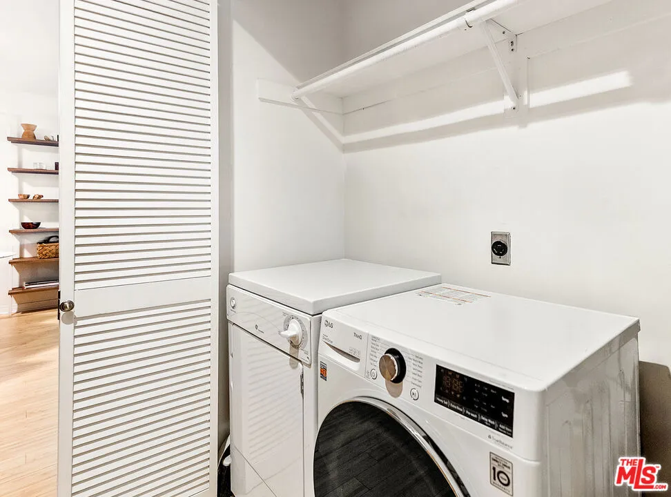 1255 10th Street 106, Santa Monica, California 90401 home-pic-8