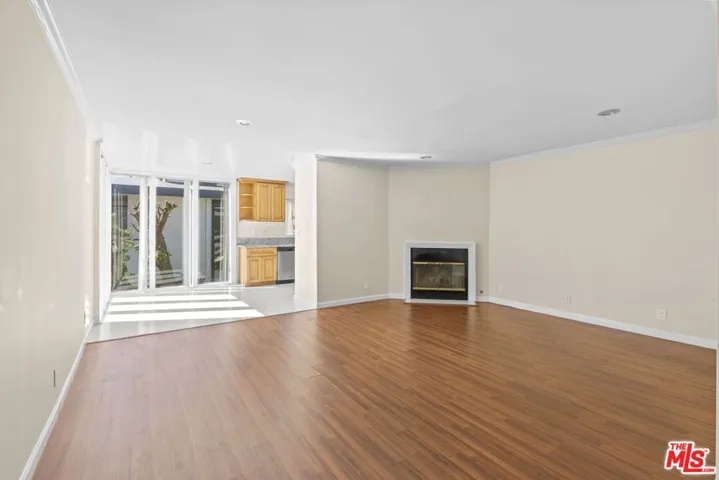 1233 Barry Avenue 208, Los Angeles, California 90025
