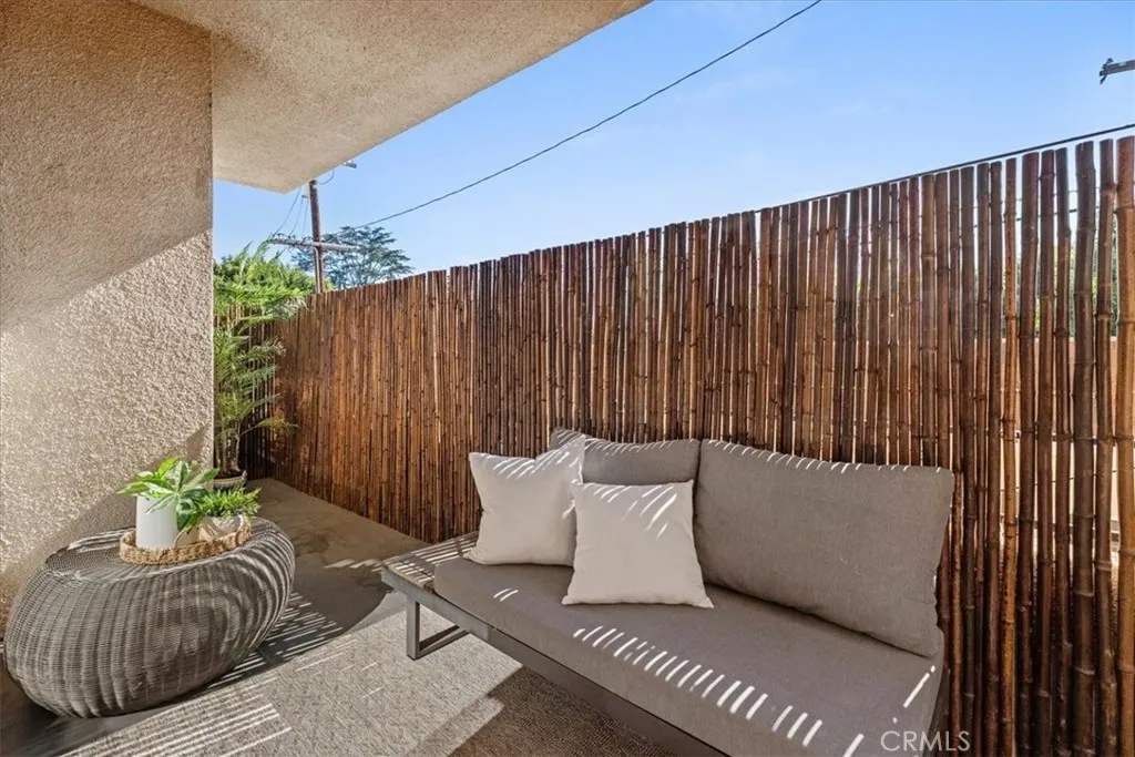 1201 Roxbury 106, Los Angeles, California 90035 home-pic-6