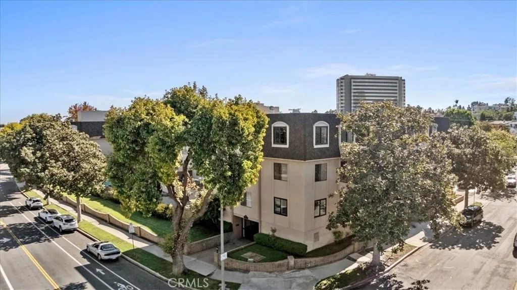 1201 Roxbury 106, Los Angeles, California 90035 home-pic-0