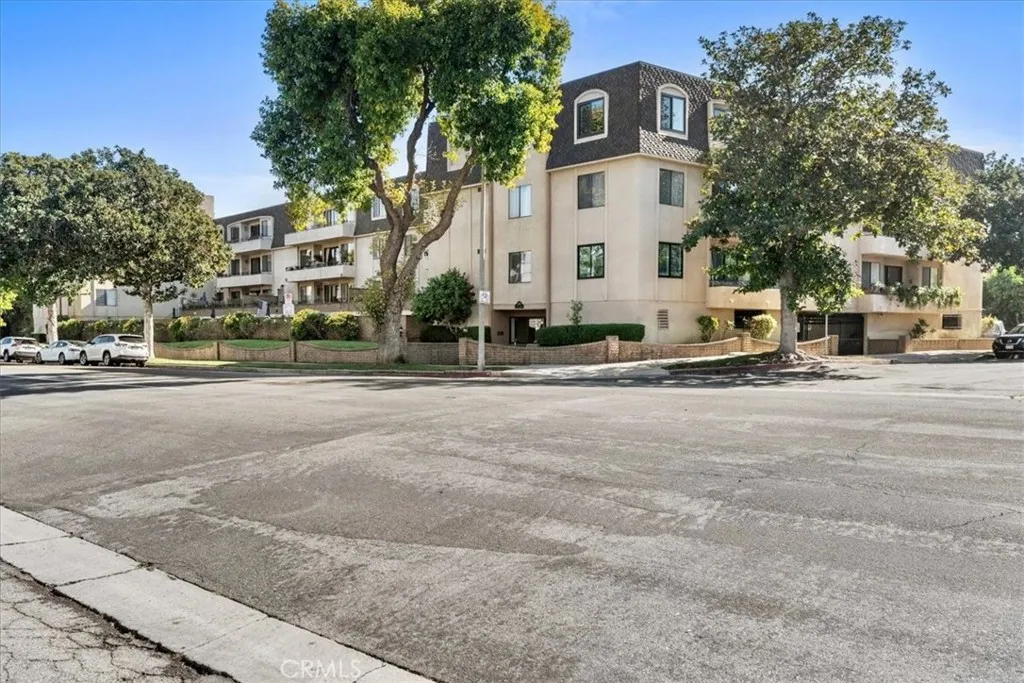 1201 Roxbury 106, Los Angeles, California 90035 home-pic-29
