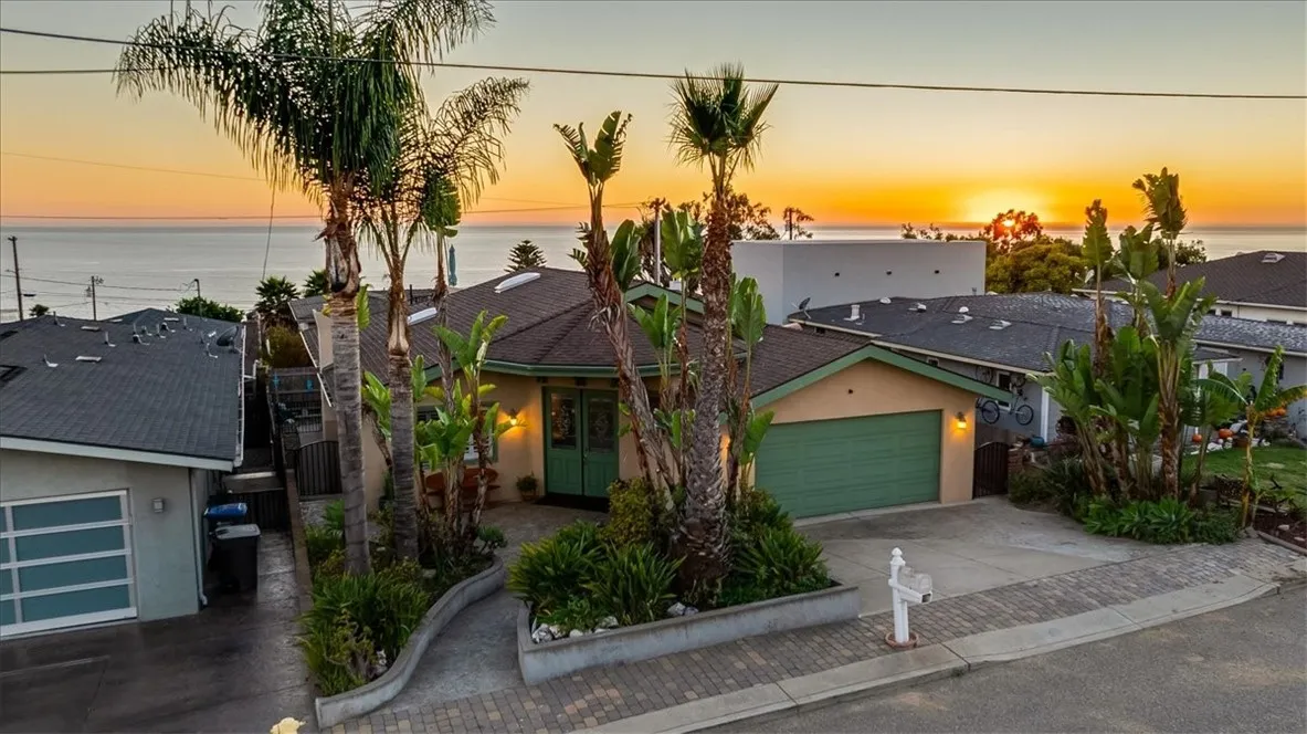 951 Fresno Avenue, Pismo Beach, California 93449 home-pic-3