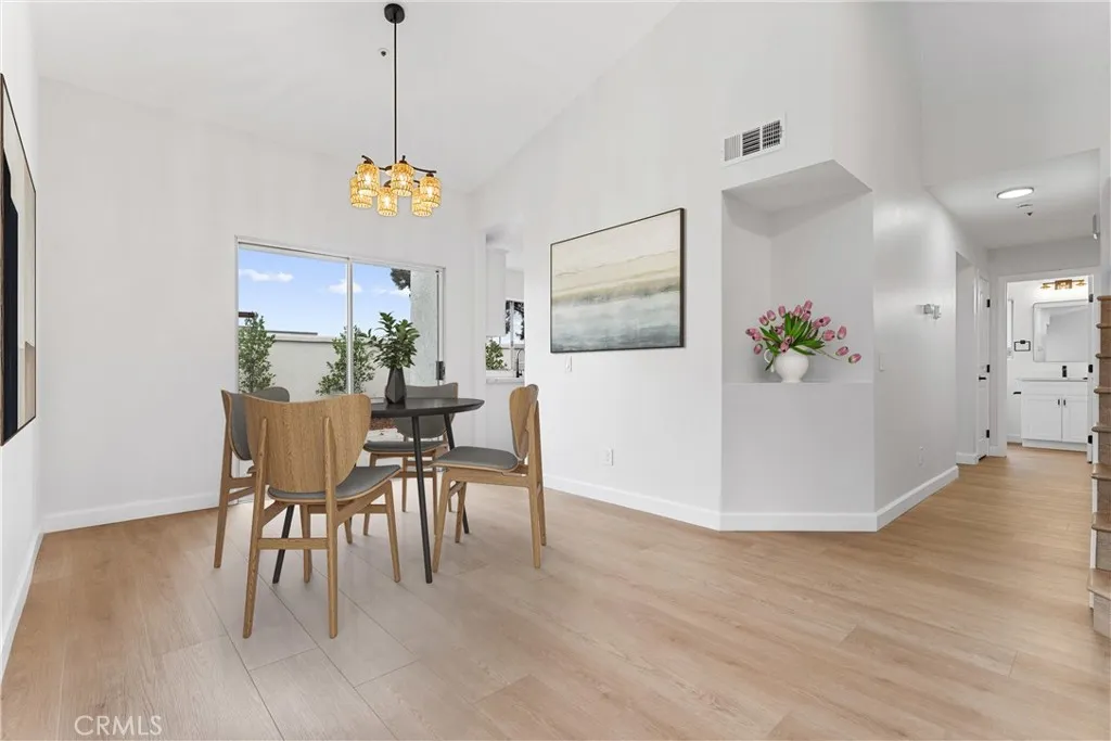 13677 Crawford Court, Fontana, California 92336 home-pic-3