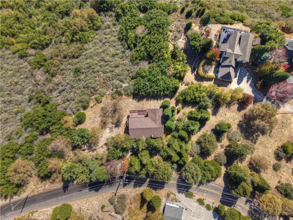 23903 Skyland Drive, Crestline, California 92325 home-pic-40
