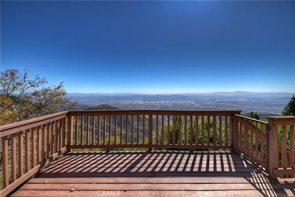 23903 Skyland Drive, Crestline, California 92325 home-pic-45