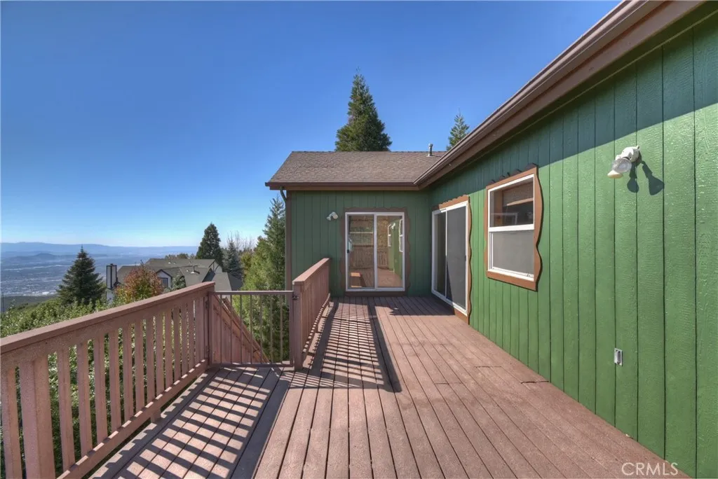23903 Skyland Drive, Crestline, California 92325 home-pic-32