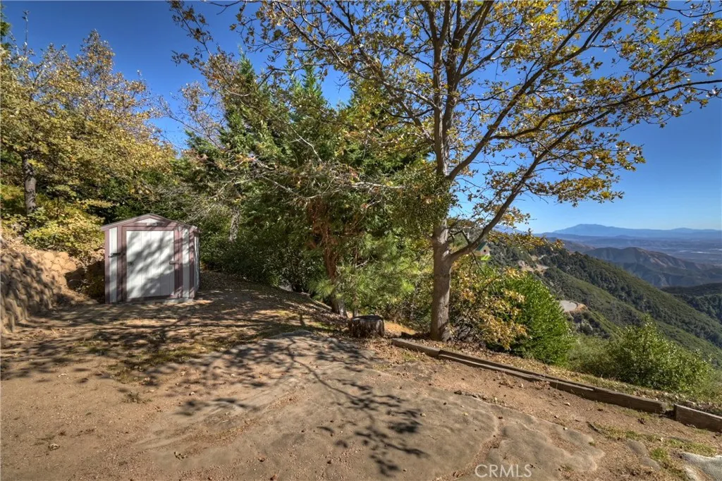 23903 Skyland Drive, Crestline, California 92325 home-pic-47