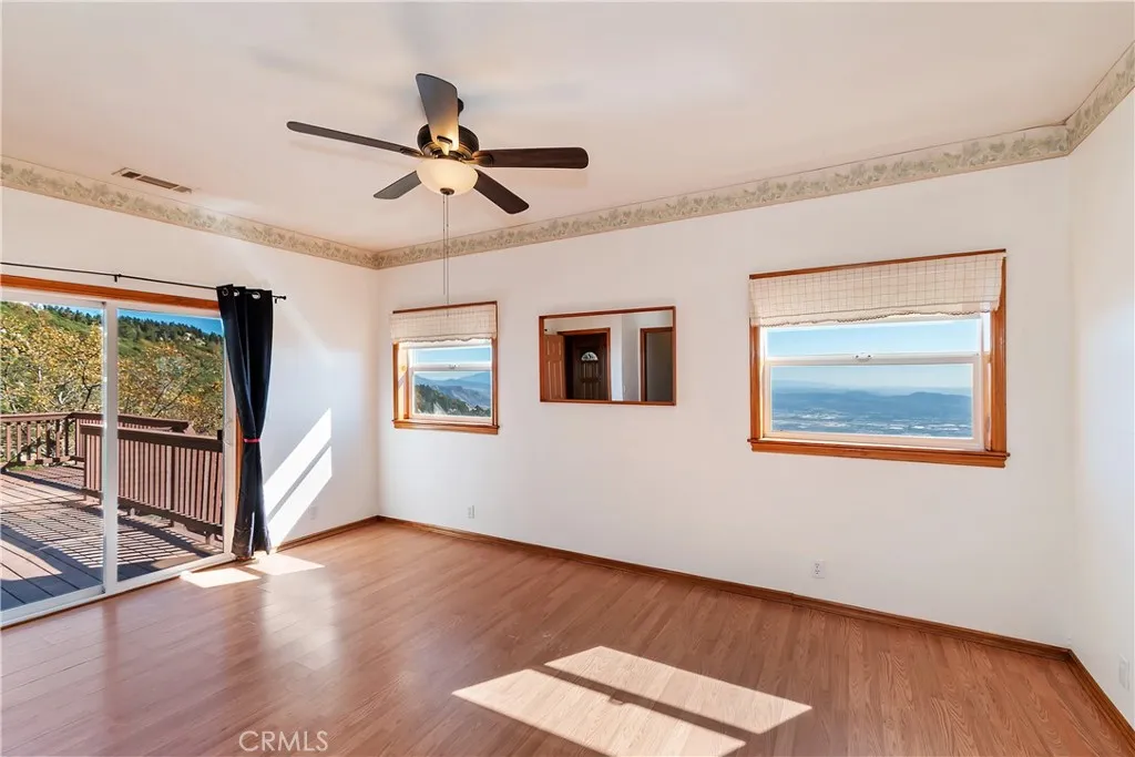 23903 Skyland Drive, Crestline, California 92325 home-pic-25