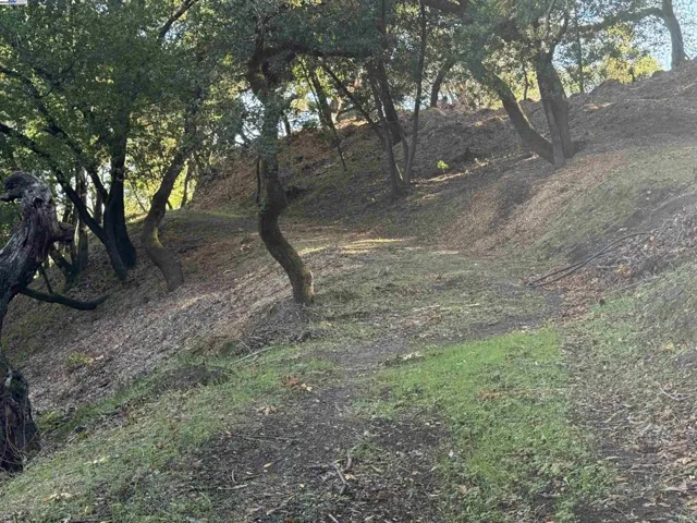 0 Vista Del, Orinda, California 94563