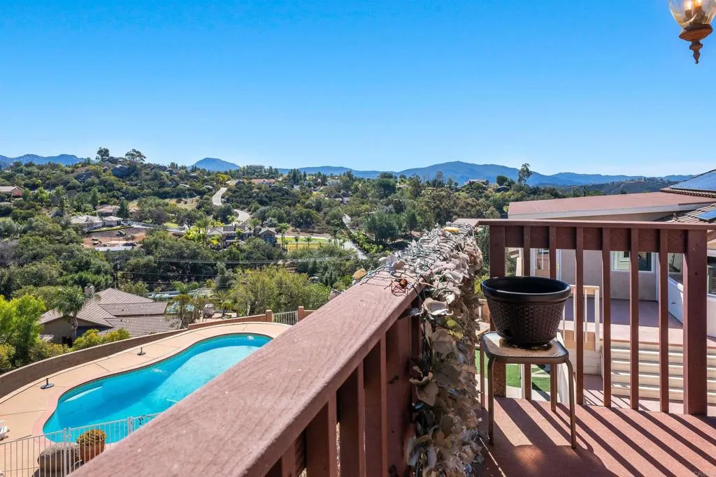 2016 S Grade Road, Alpine, California 91901 home-pic-13