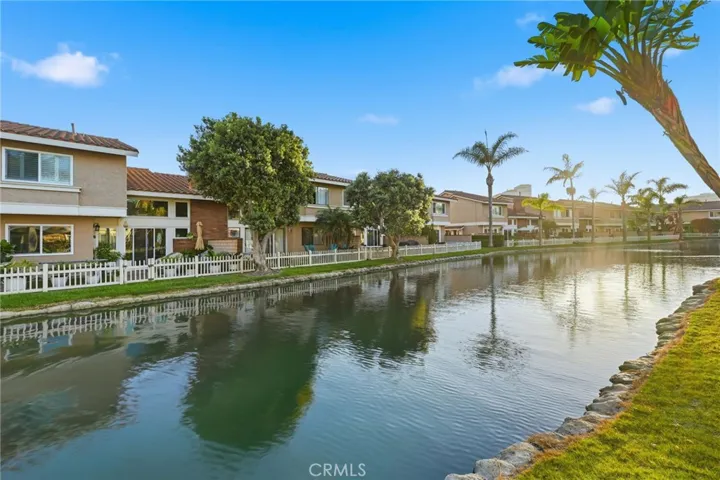 7826 Sailboat 20, Huntington Beach, California 92648