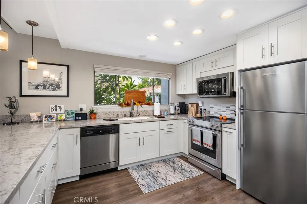 2022 Via Mariposa East C, Laguna Woods, California 92637 home-pic-17