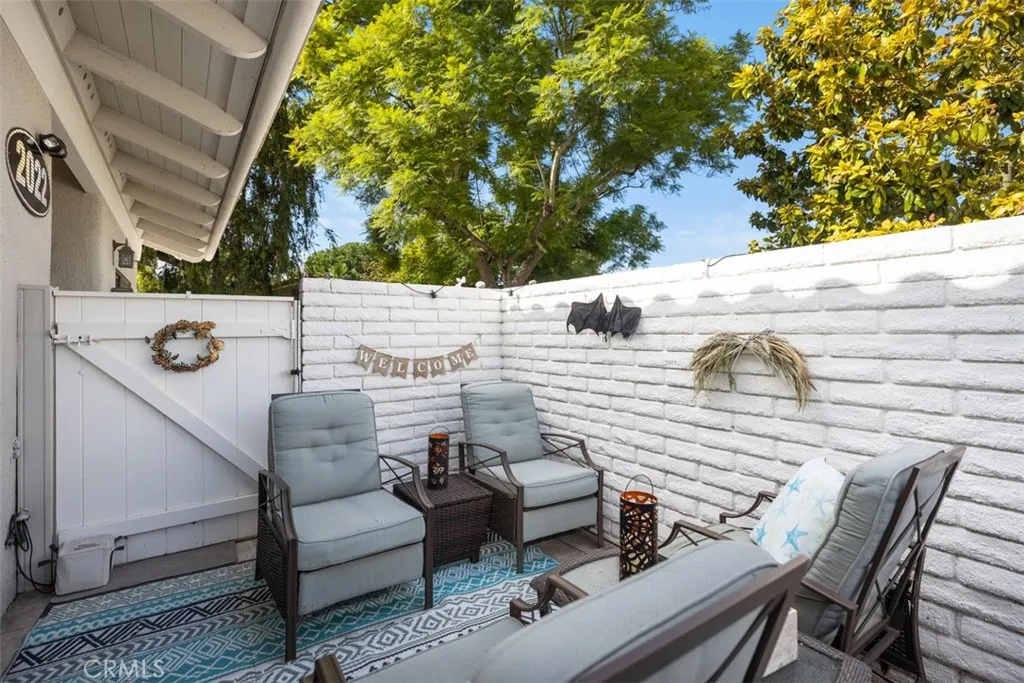 2022 Via Mariposa East C, Laguna Woods, California 92637 home-pic-34