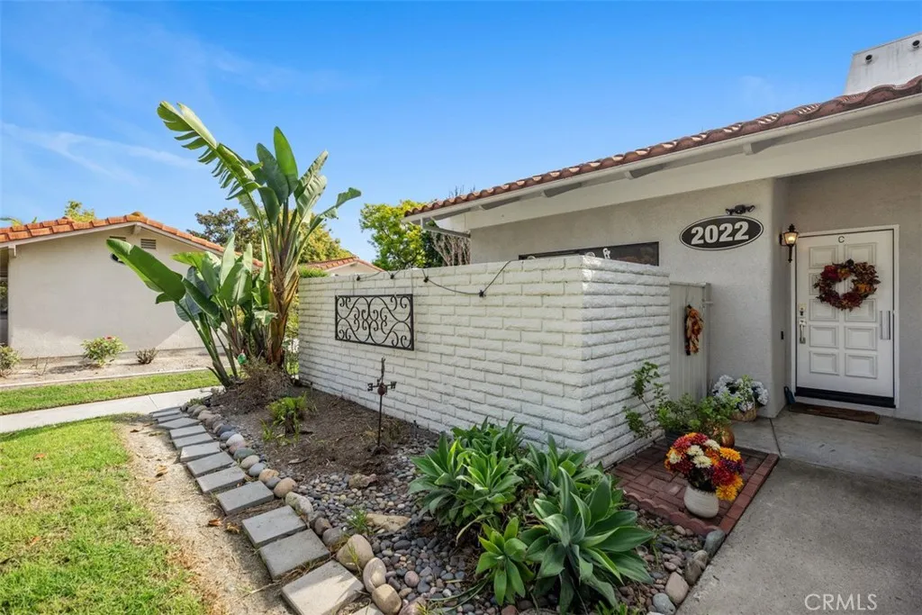 2022 Via Mariposa East C, Laguna Woods, California 92637 home-pic-4