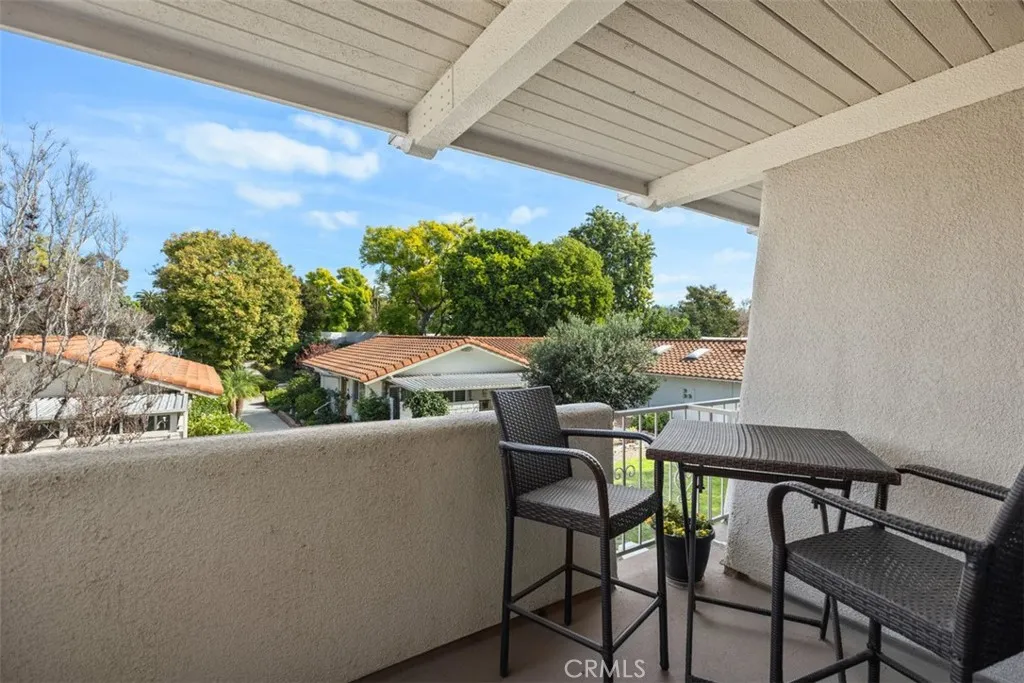 2022 Via Mariposa East C, Laguna Woods, California 92637 home-pic-32