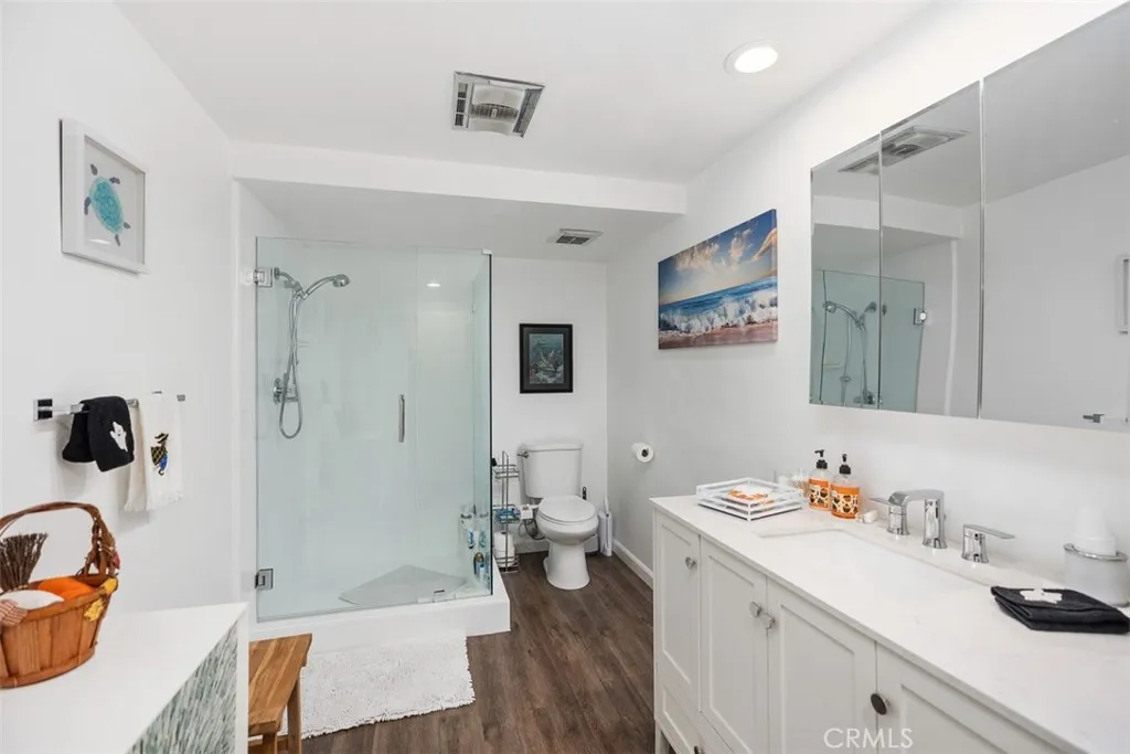 2022 Via Mariposa East C, Laguna Woods, California 92637 home-pic-25