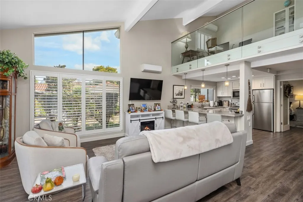 2022 Via Mariposa East C, Laguna Woods, California 92637 home-pic-6