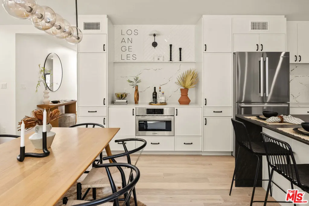 3289 Kelton Avenue, Los Angeles, California 90034 home-pic-8