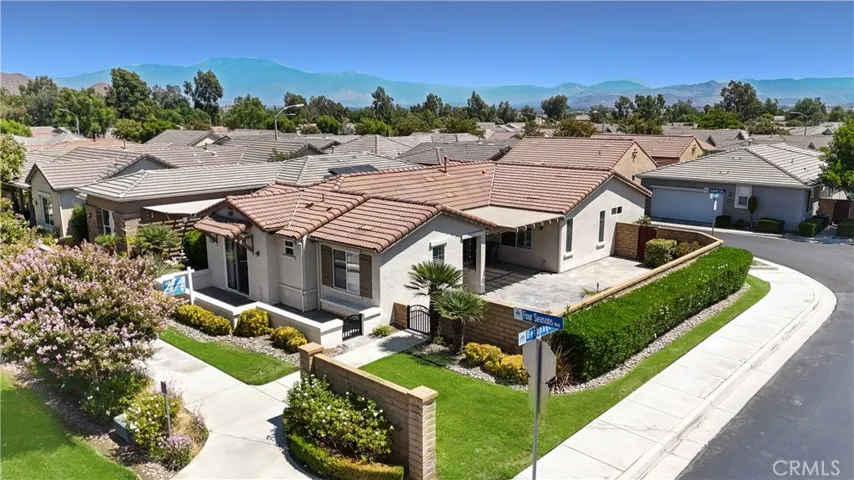 This stunning corner lot in The Lodge offers the ideal combination of space, privacy, and prim positioning.with its desirable location and expansive layout, it stands out as the premier opportunity currently available in the community.